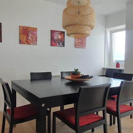 גוציס Bird'S Eye View 75 - 8Th Floor 3Br Apt. 100M2 מראה חיצוני תמונה
